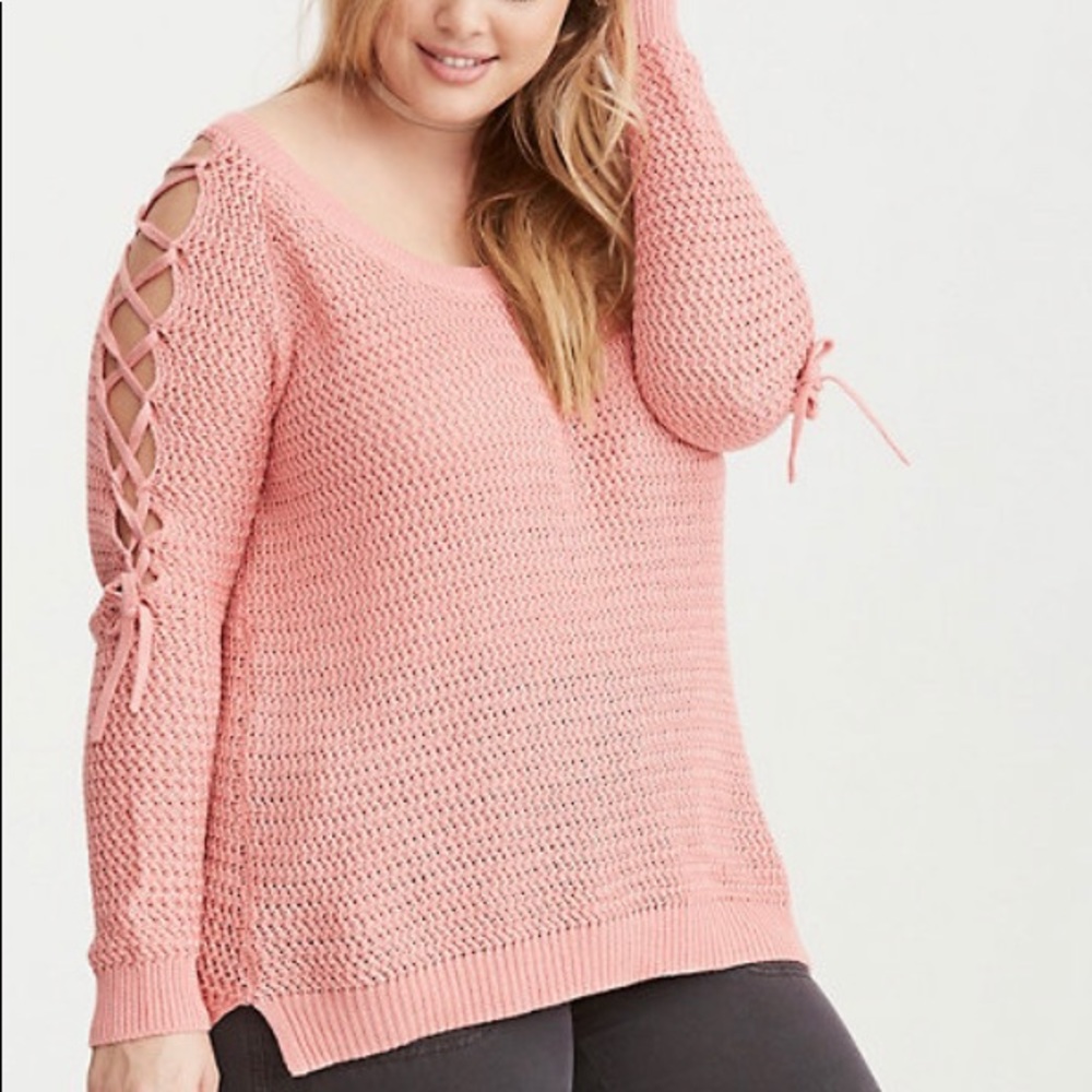 Plus Peach Lace Sleeves Sweater Torrid size 2